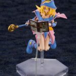 Yu-Gi-Oh! Crossframe Girl Plastic Model Kit Dark Magician Girl 18 cm m